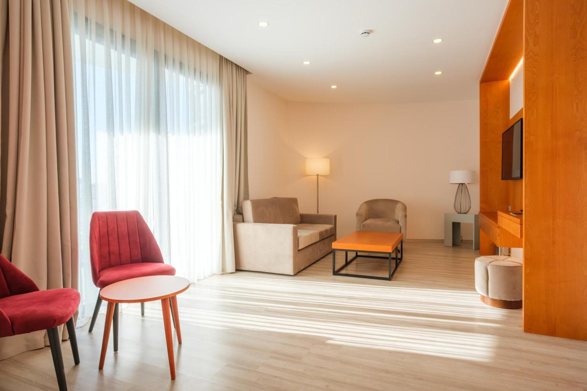 Caddem Inn Hotel Famagusta  Exteriör bild