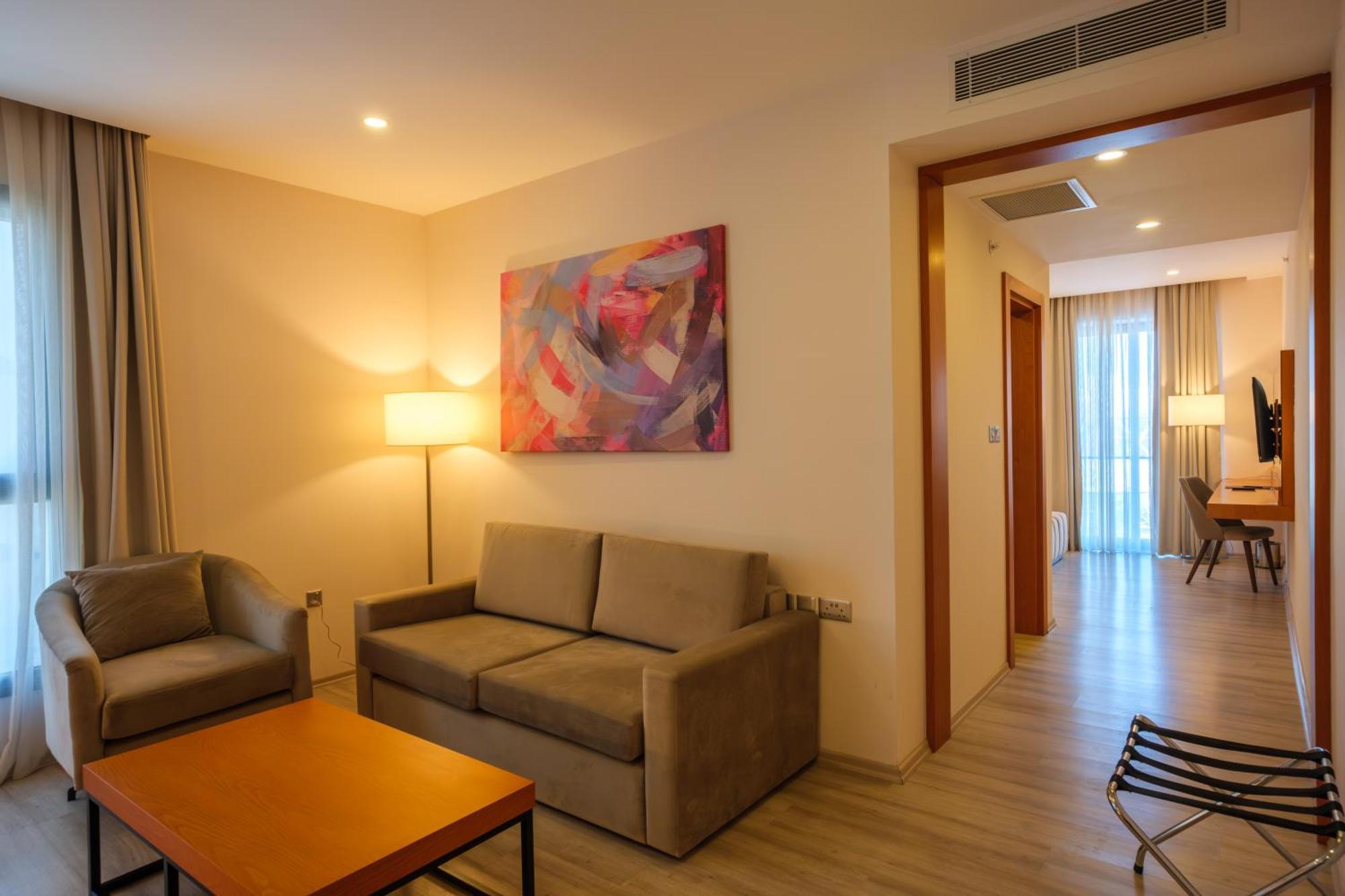 Caddem Inn Hotel Famagusta  Exteriör bild