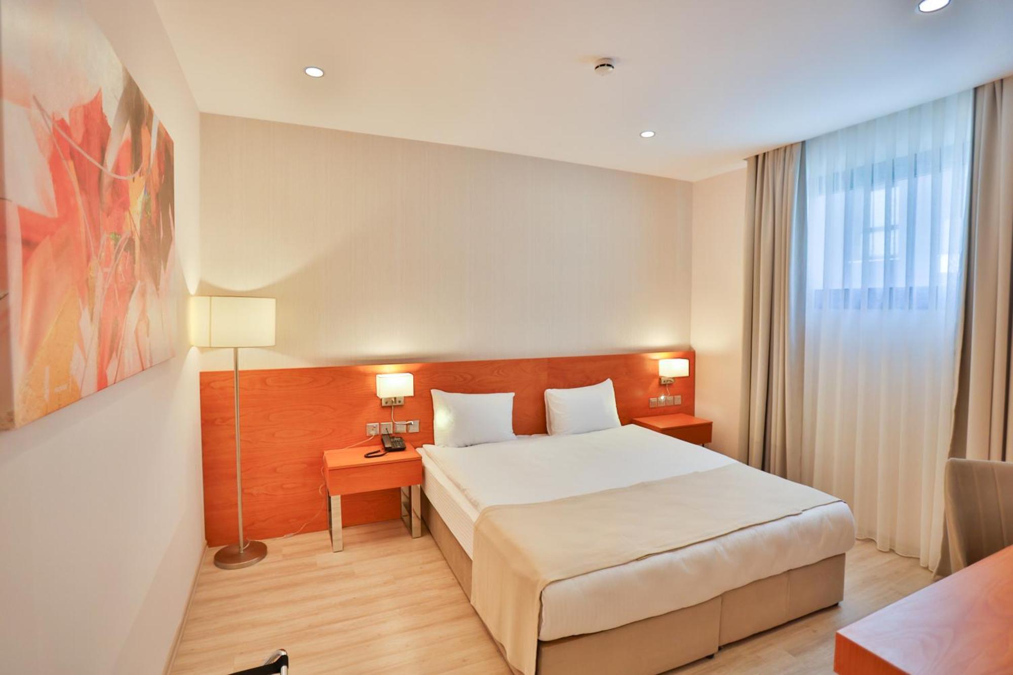 Caddem Inn Hotel Famagusta  Exteriör bild