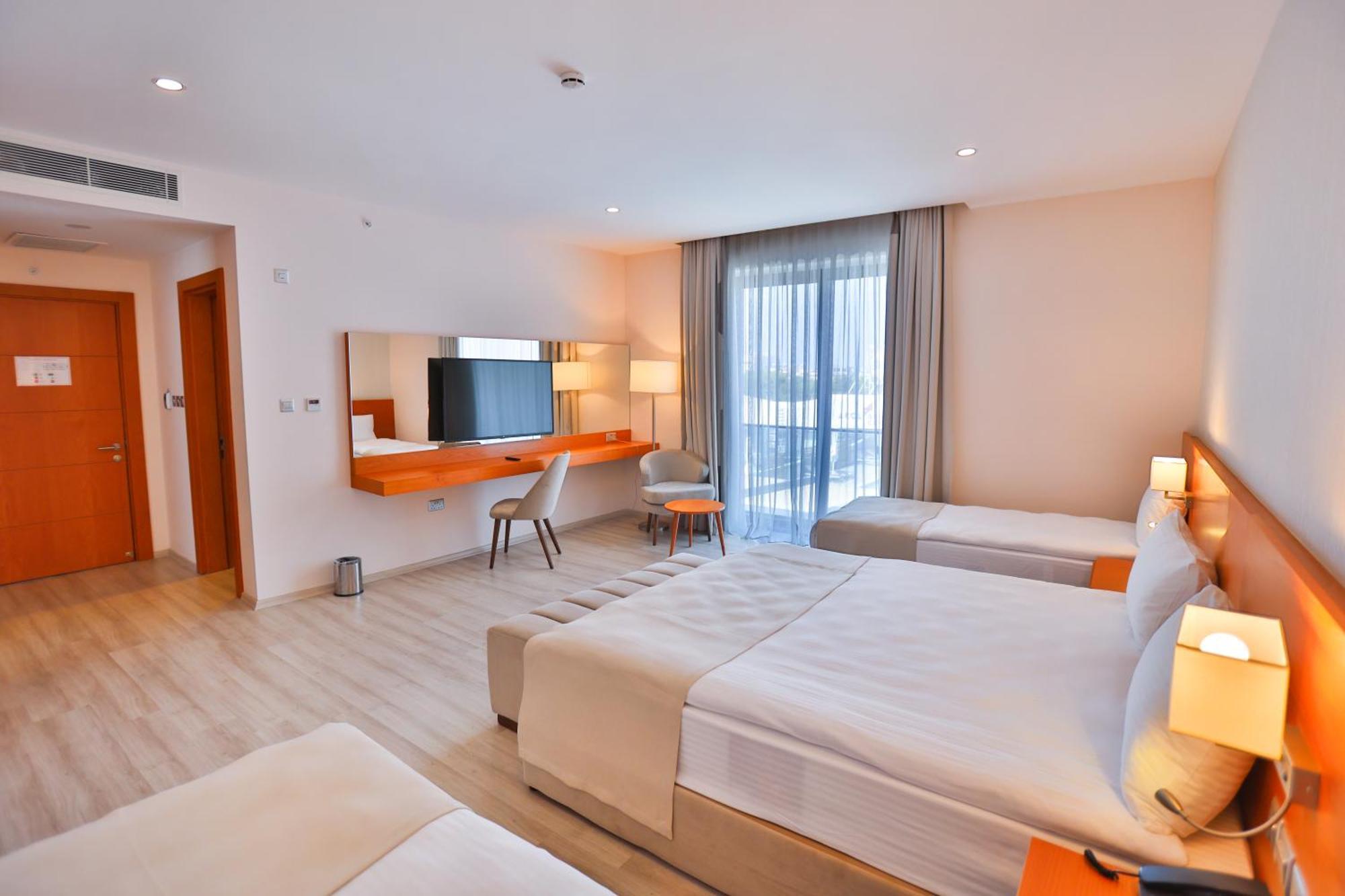 Caddem Inn Hotel Famagusta  Exteriör bild